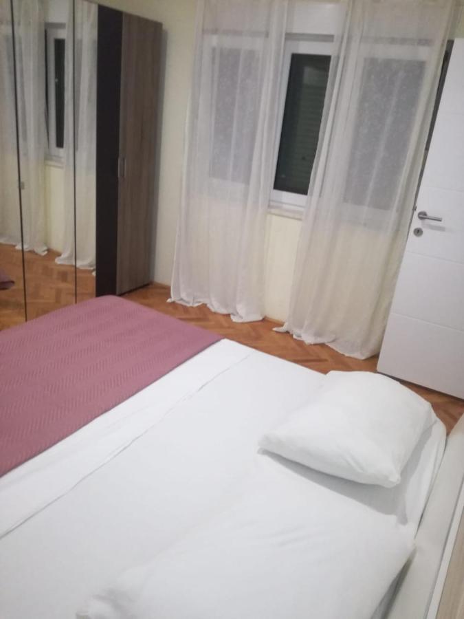 Apartmani Ivica Martic Duće Zewnętrze zdjęcie