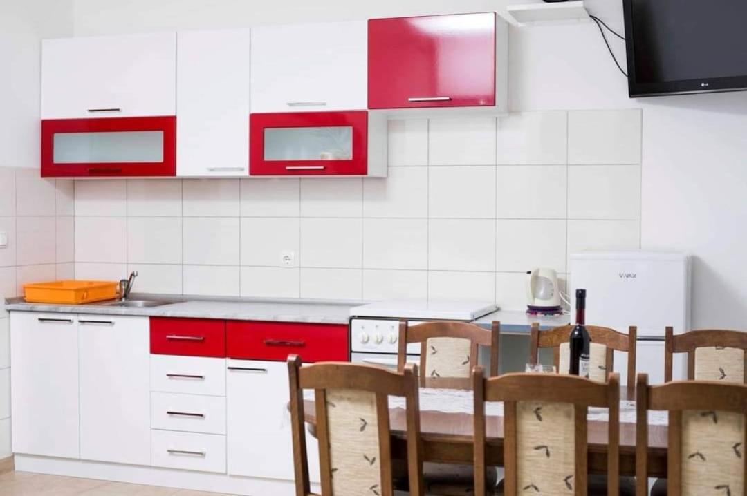 Apartmani Ivica Martic Duće Zewnętrze zdjęcie